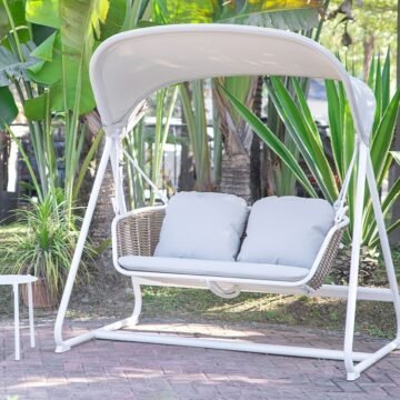Swing Coral